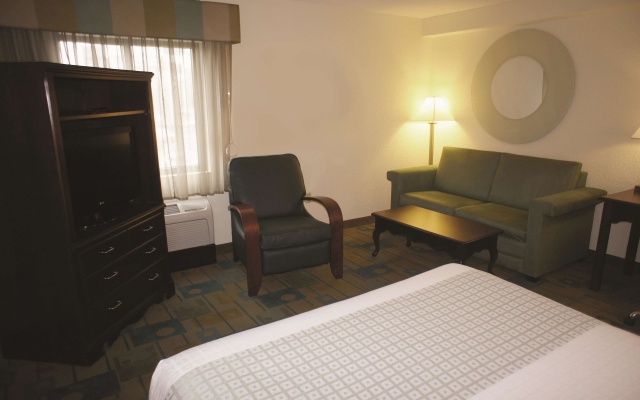 photo 5 of La Quinta Inn & Suites by Wyndham Boston Somerville