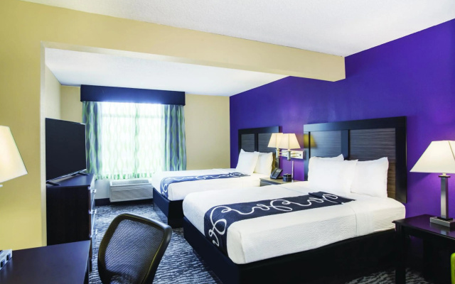 photo 3 of La Quinta Inn & Suites by Wyndham Clearwater South