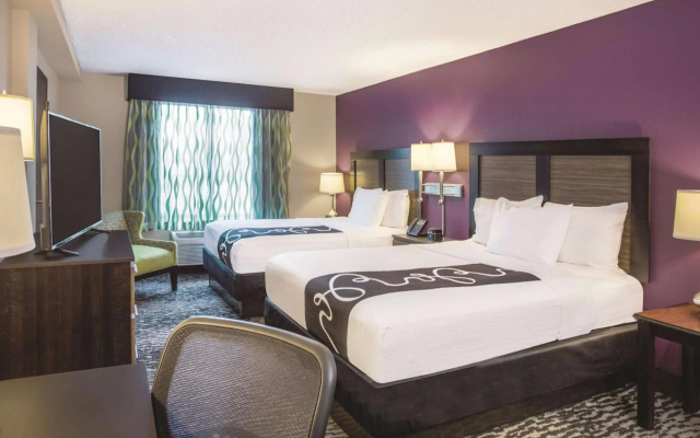 photo 4 of La Quinta Inn & Suites by Wyndham Clearwater South