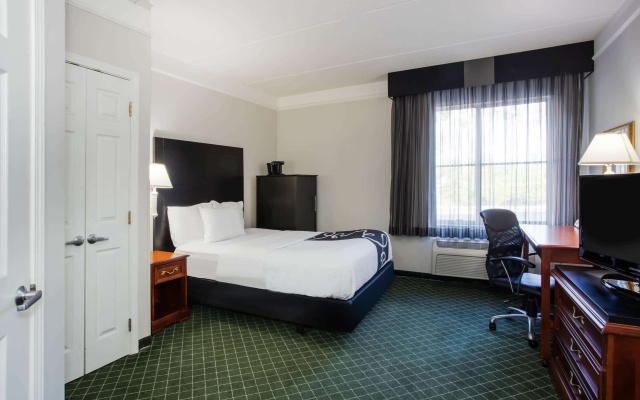 photo 3 of La Quinta Inn & Suites by Wyndham Melbourne Viera