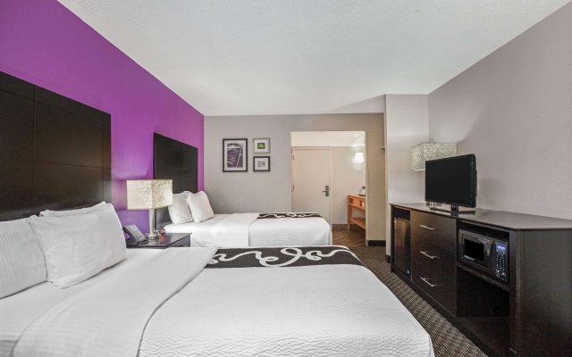 photo 5 of La Quinta Inn & Suites by Wyndham Miami Lakes
