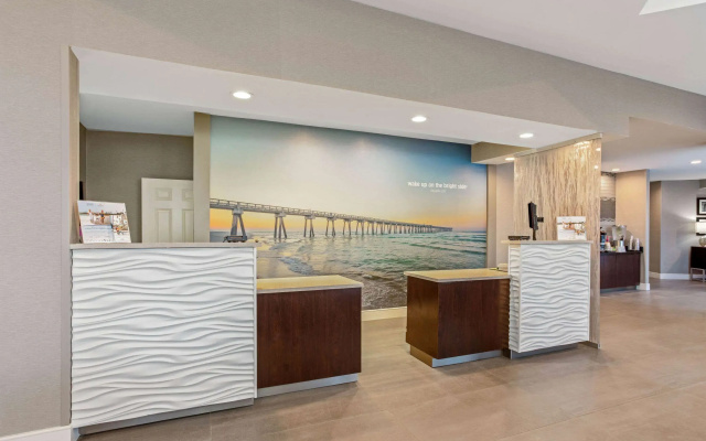 photo 2 of La Quinta Inn & Suites by Wyndham Panama City