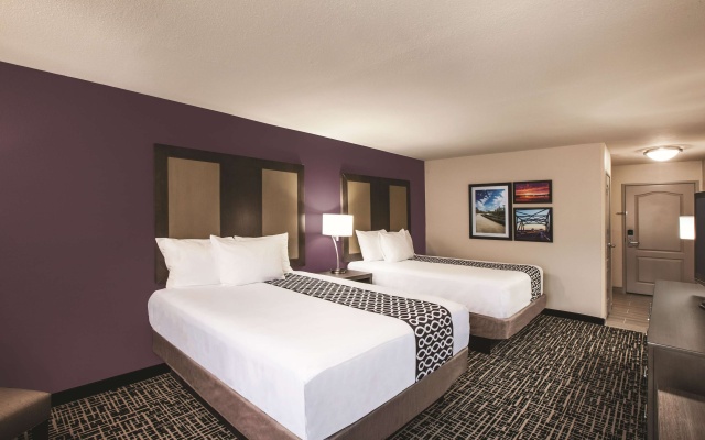 photo 4 of La Quinta Inn & Suites by Wyndham Walker - Denham Springs