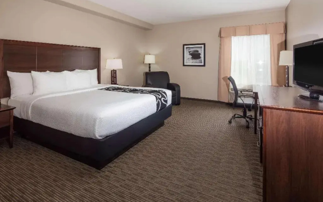 photo 4 of LA QUINTA INN & SUITES INGLEWOOD