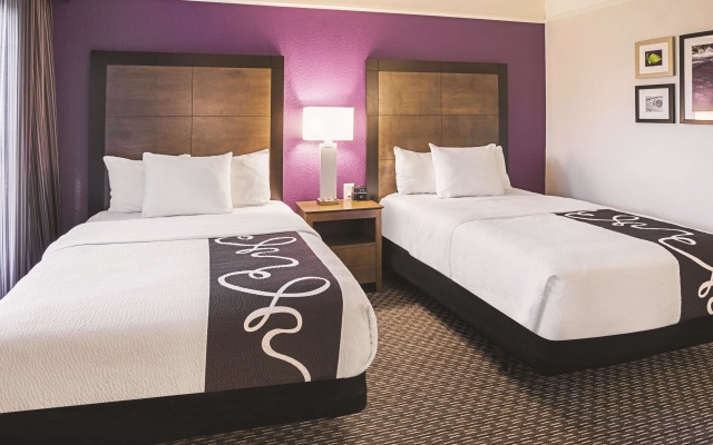 photo 3 of La Quinta Inn & Suites by Wyndham Fort Worth North