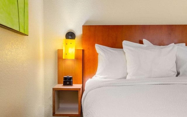 photo 4 of La Quinta Inn & Suites by Wyndham Raleigh Crabtree