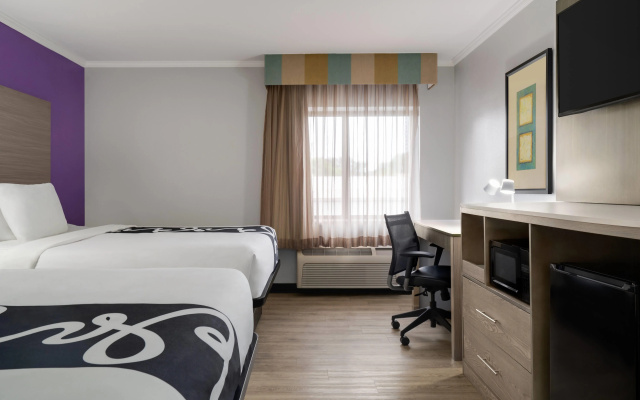 photo 2 of La Quinta Inn by Wyndham Birmingham - Inverness
