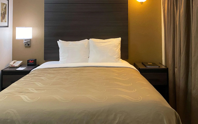 photo 4 of Quality Inn Branson - Hwy 76 Central