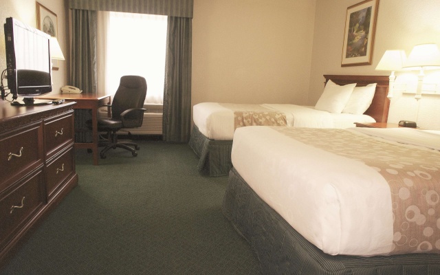 photo 2 of La Quinta Inn by Wyndham Detroit Canton