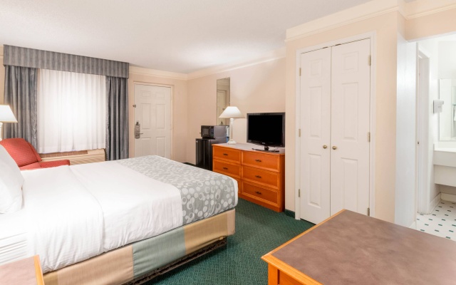 photo 3 of La Quinta Inn Farmington
