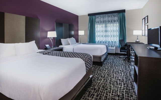 photo 4 of La Quinta Inn Indianapolis North At Pyramids