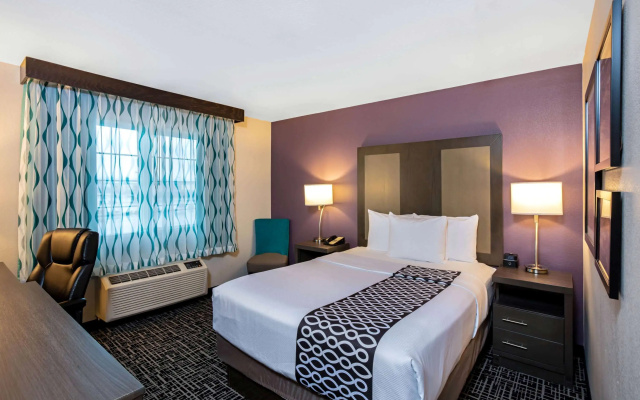 photo 5 of La Quinta Inn & Suites by Wyndham Las Vegas Nellis