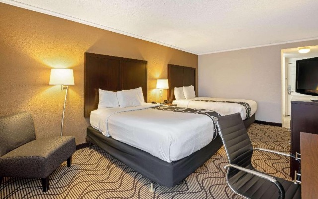 photo 3 of La Quinta Inn Lynnwood