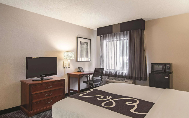 photo 3 of La Quinta Inn Miami Airport East