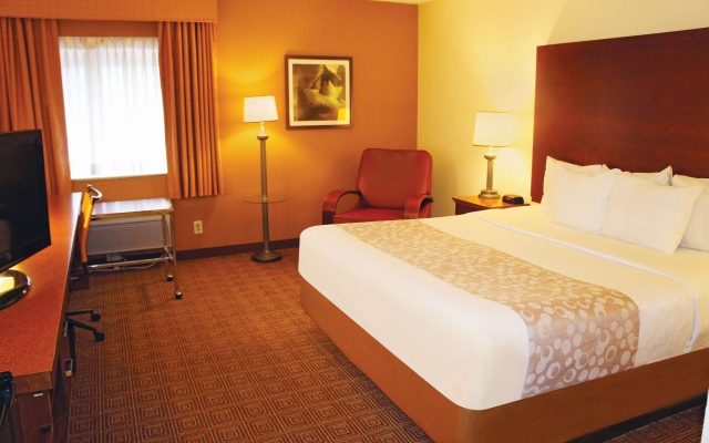 photo 3 of La Quinta Inn by Wyndham Minneapolis Airport Bloomington