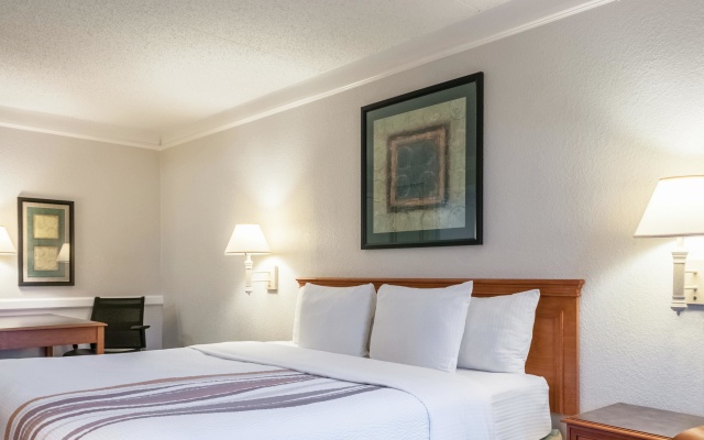 photo 4 of La Quinta Inn By Wyndham New Orleans West Bank / Gretna