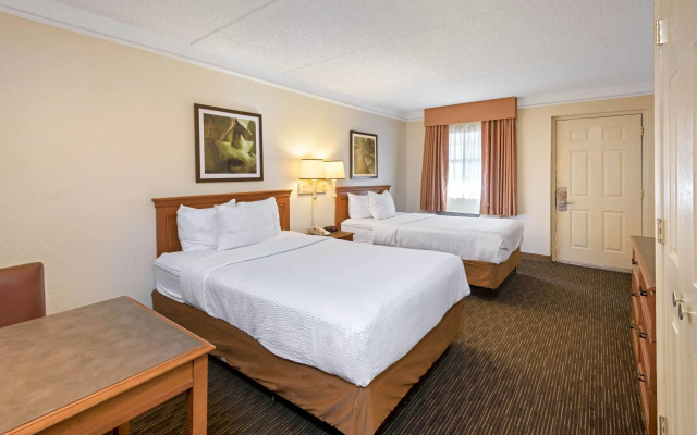 photo 2 of La Quinta Inn by Wyndham San Antonio Market Square