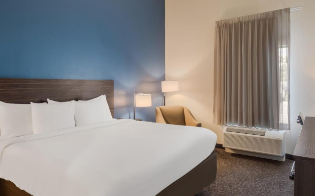 photo 4 of La Quinta Inn & Suites by Wyndham Sulphur (Lake Charles)