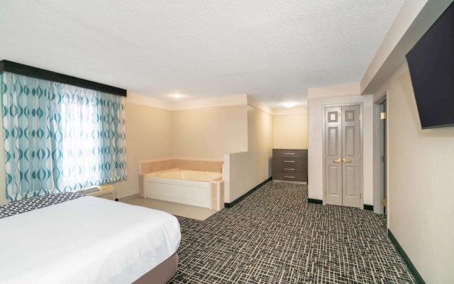 photo 4 of La Quinta Inn And Suites Latham Albany Airport