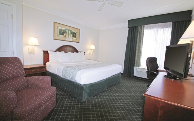photo 3 of La Quinta Inn And Suites Melbourne Viera
