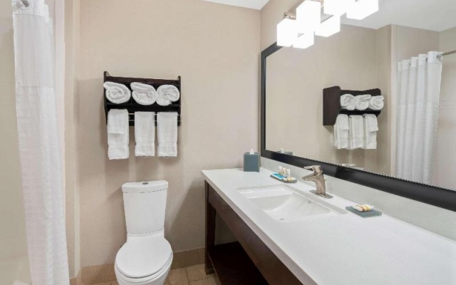 photo 4 of La Quinta Inn & Suites Rockport - Fulton