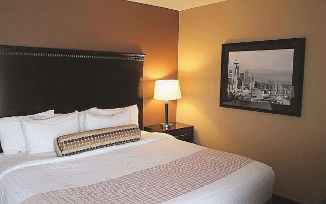 photo 4 of La Quinta Inn & Suites Seattle Downtown