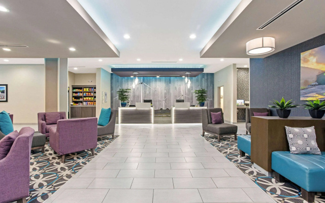 photo 2 of La Quinta Inn & Suites by Wyndham Sweetwater East