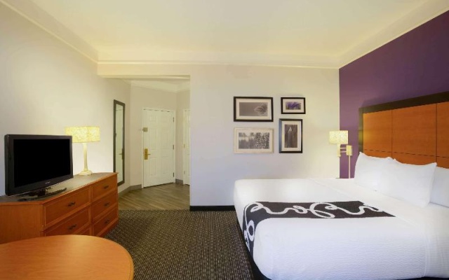 photo 4 of La Quinta Inn & Suites Westport