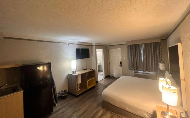 photo 3 of Sulphur Extended Stay