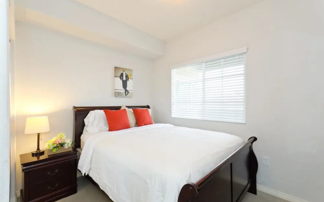 photo 5 of LA008 3 Bedroom Apartment By Senstay