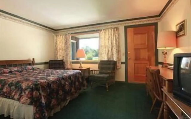 photo 3 of Ladd Brook Inn