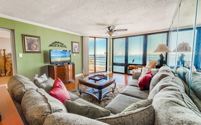 photo 4 of Lagoon Towers 606