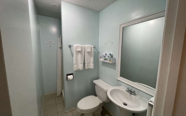 photo 5 of Lake Norman Hotel