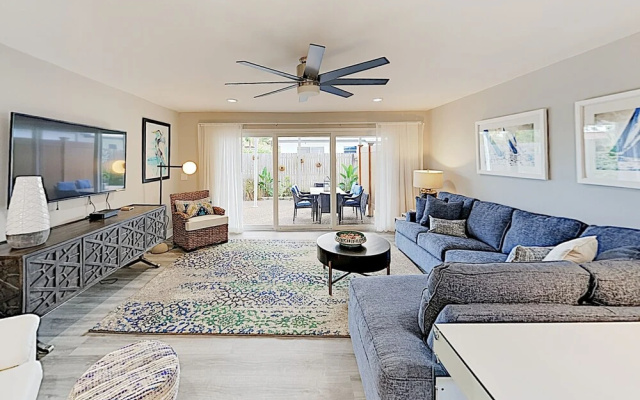photo 2 of Lake Ridge W/ Pool & Private Courtyard 2 Bedroom Duplex