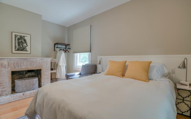 photo 5 of Lakehouse Inn