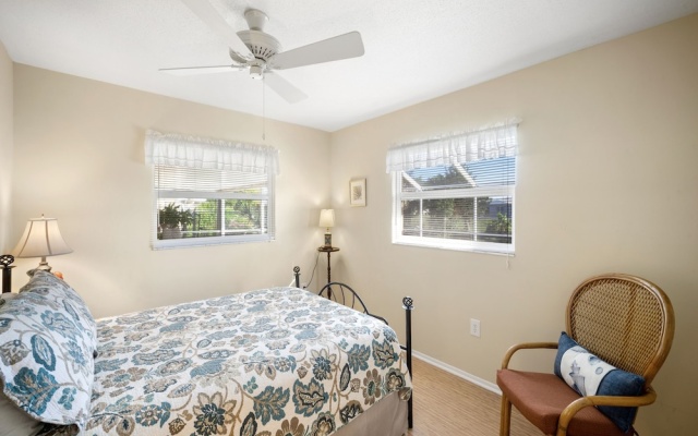 photo 3 of Lakeside House