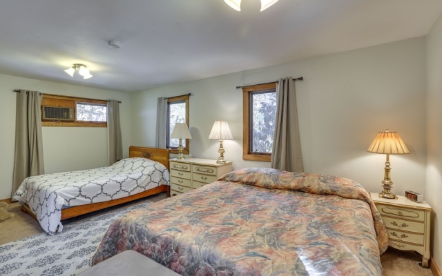 photo 4 of 7 Mi to Downtown Denver: Lakewood Gem w/ Deck!