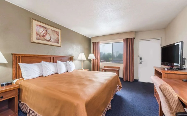 photo 3 of Lancaster Amish Country Travelodge