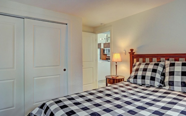 photo 3 of Lances West 13 1 Bedroom Condo by RedAwning