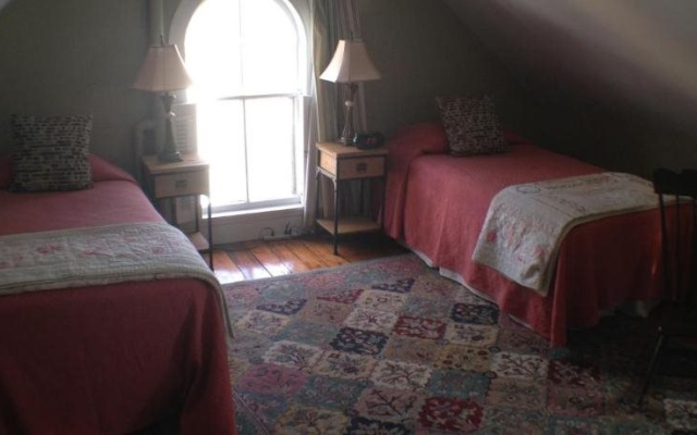 photo 3 of Lantana House