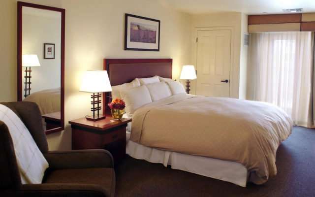 photo 3 of Larkspur Landing Extended Stay Suites Bellevue