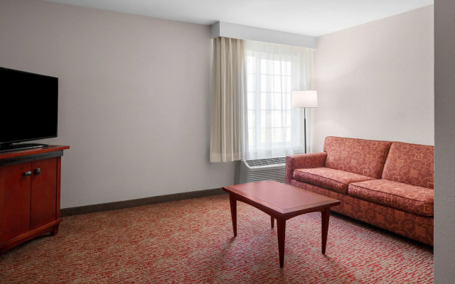 photo 5 of Larkspur Landing Extended Stay Suites Roseville