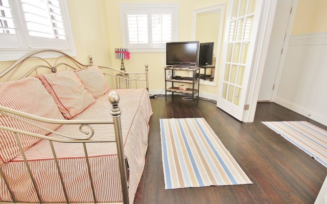 photo 3 of Las Brisas 424 Apartment 2