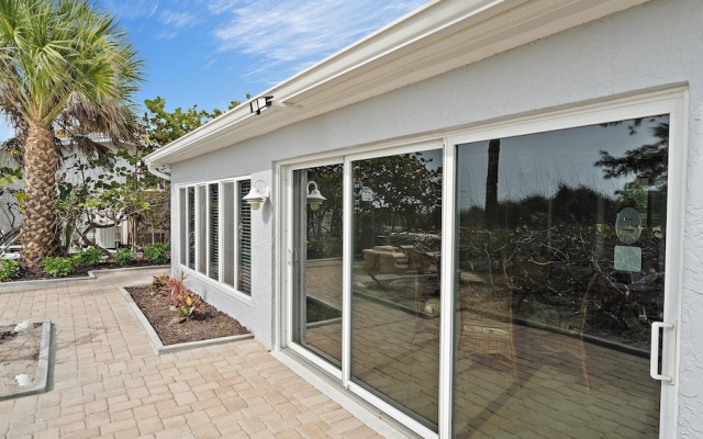 photo 3 of Las Hermanas 2 1 Bedroom Condo by RedAwning
