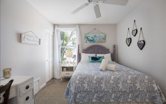 photo 3 of Lazy Daisy 2 Bedrooms 1 Bathroom Villa