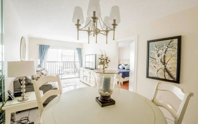 photo 5 of Le Cartier 325 - Condo 4 People, Sunny Isles