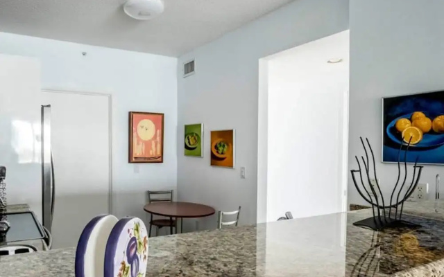 photo 2 of Le Marina Bay 801 - Condo 6 People, Sunny Isles