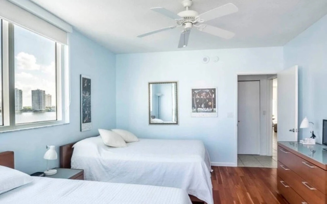 photo 5 of Le Marina Bay 801 - Condo 6 People, Sunny Isles