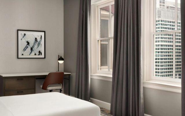 photo 4 of Courtyard by Marriott Philadelphia Downtown 