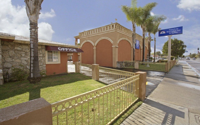 photo 4 of Legacy Inn & Suites Garden Grove, CA